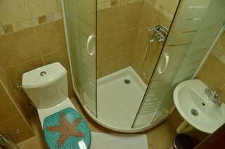 Отель Hotel Pelikan Вирпазар Стандартный трехместный номер-4