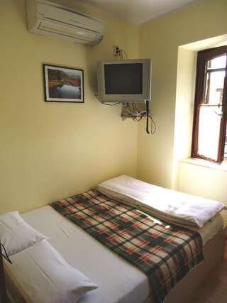 Отель Hotel Pelikan Вирпазар Стандартный одноместный номер-2